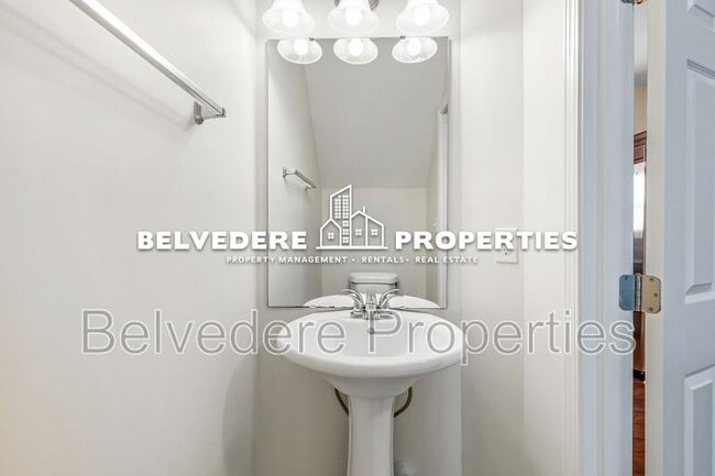 Building Photo - 105 Sommerwall Pl