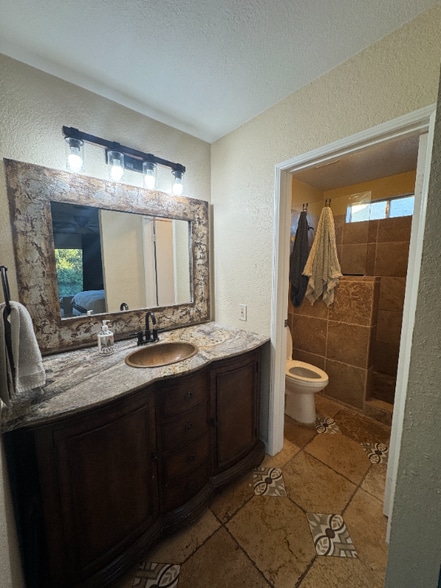 Building Photo - 1346 Miraflores Glen