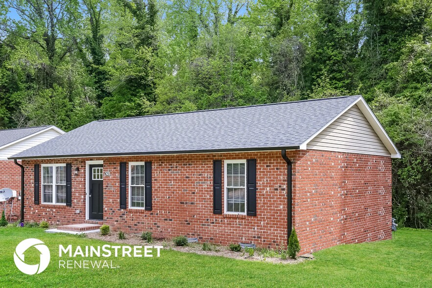 Building Photo - 821 Dogwood Cir