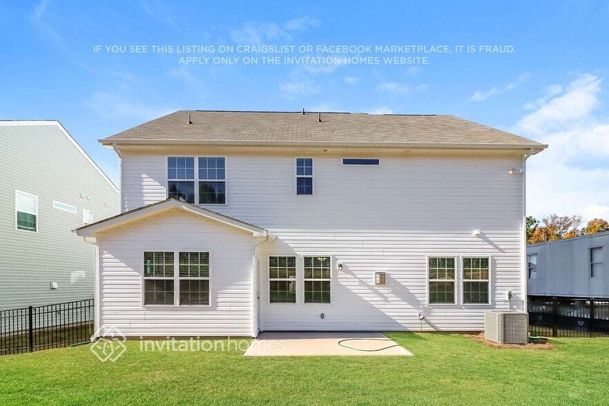 Building Photo - 376 Kennerly Center Dr