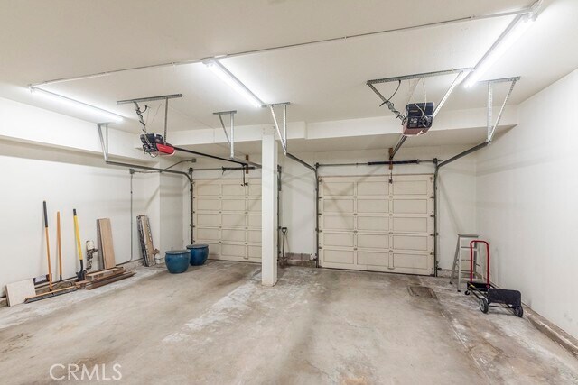 Building Photo - 11930 N Riviera