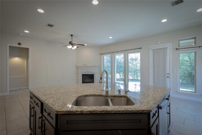 Building Photo - 11226 Dunstan Hill Dr