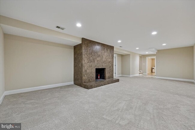 Building Photo - 4902 De Russey Pkwy