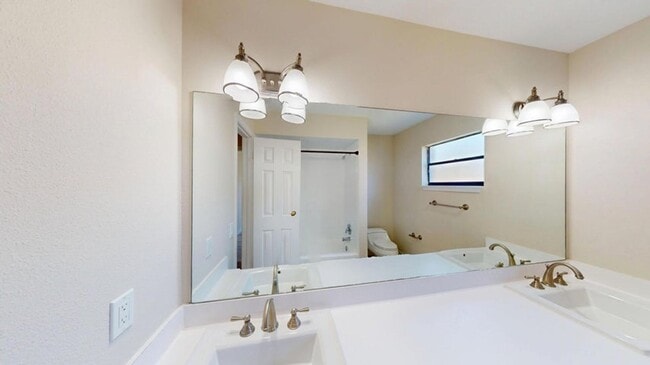 Building Photo - 11497 Anhinga Dr