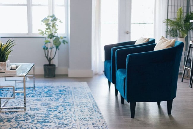 Building Photo - 202 E Main St