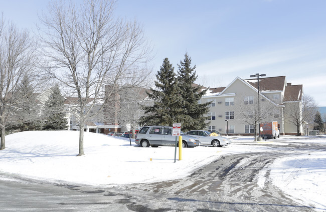 Building Photo - Bassett Creek Commons