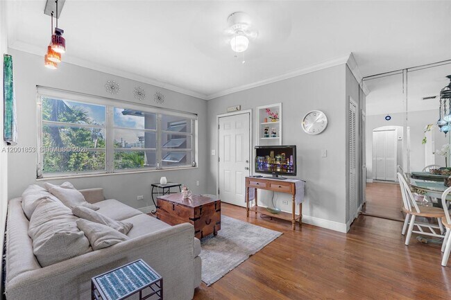 Building Photo - 28 Almeria Ave