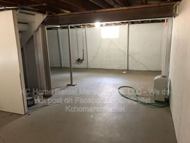 Building Photo - 8234 Main St