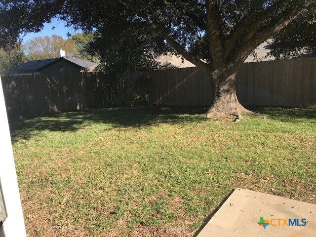 Building Photo - 4707 Oxford Dr