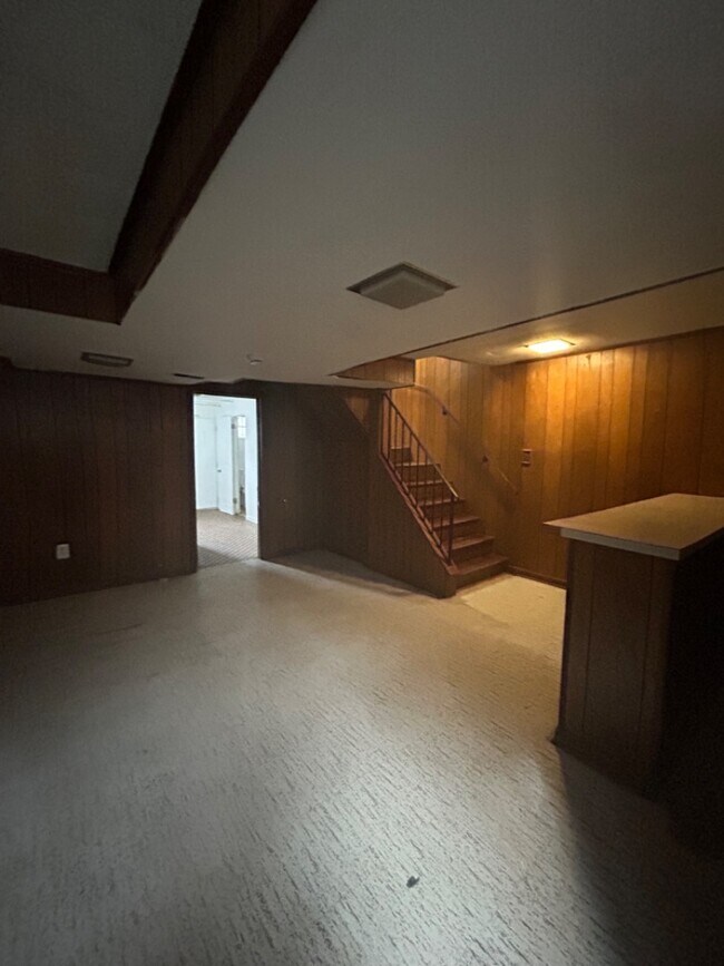 Building Photo - 66 Allison St NE