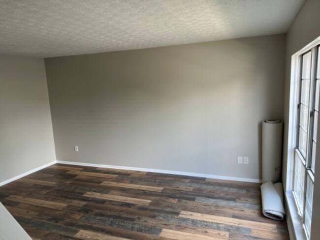 Building Photo - 5088 Dalmeny Ct