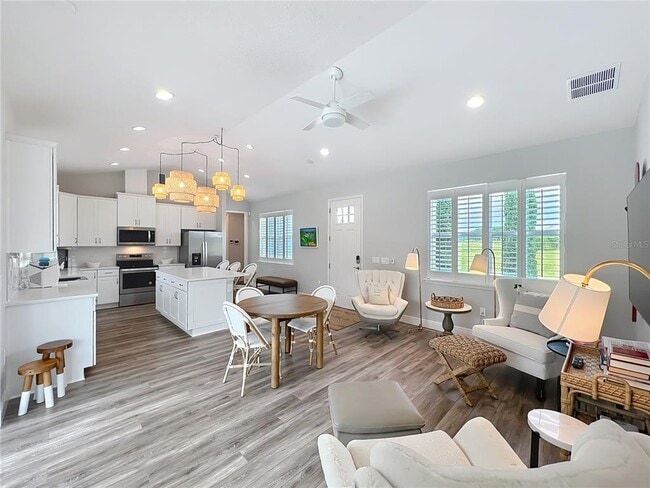 Building Photo - 10220 South Bay Lake Rd