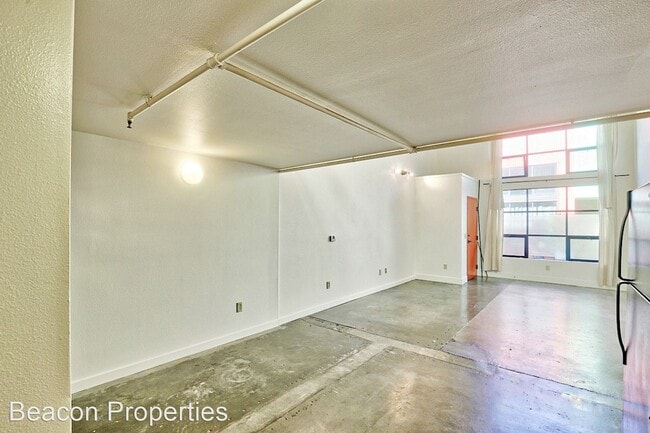 Building Photo - 1000 43rd St