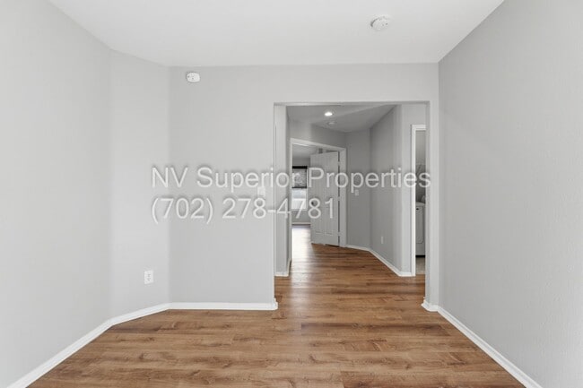 Building Photo - NW North Las Vegas!! Single Story!! No Carpet!! Low Maintenance Desert landscape front and back!!