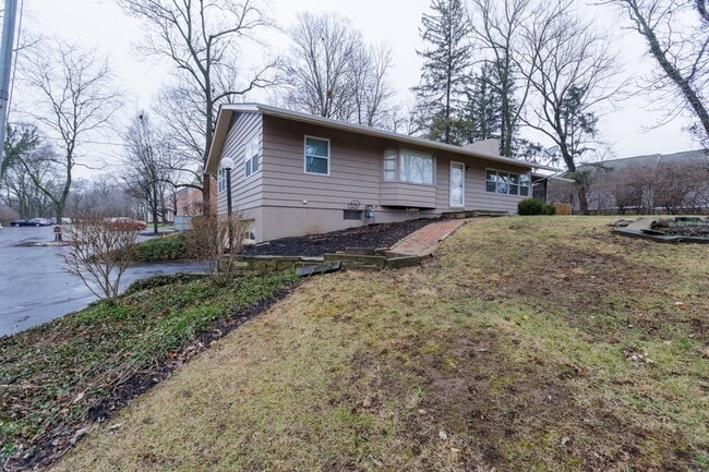 Building Photo - 4575 Olentangy River Rd