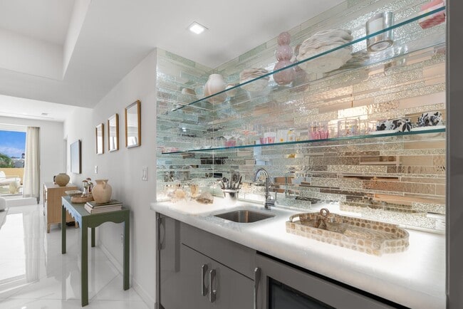 Building Photo - 150 Bradley Pl