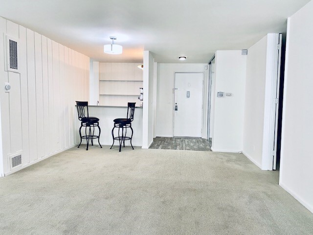 Wet Bar - 6515 Green Valley Cir