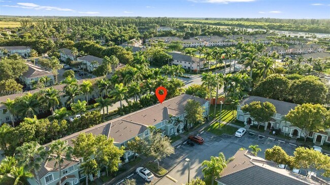 Building Photo - 1406 SE 26th Ct