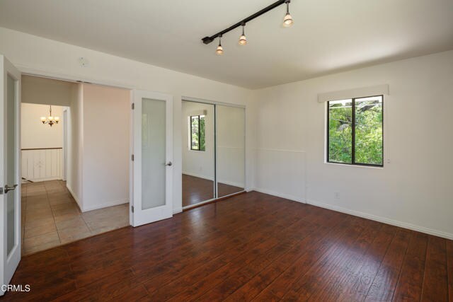 Building Photo - 832 Highland Dr