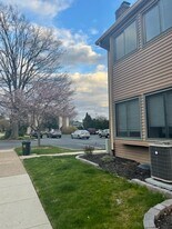 Building Photo - 22 Fitzwatertown Rd