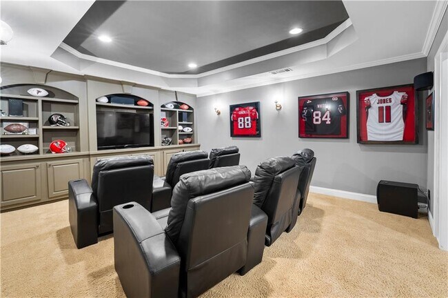 Building Photo - 3713 Lake Edge Dr