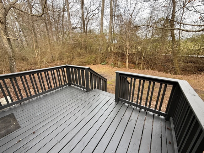 Building Photo - 1331 Oak Grove Rd