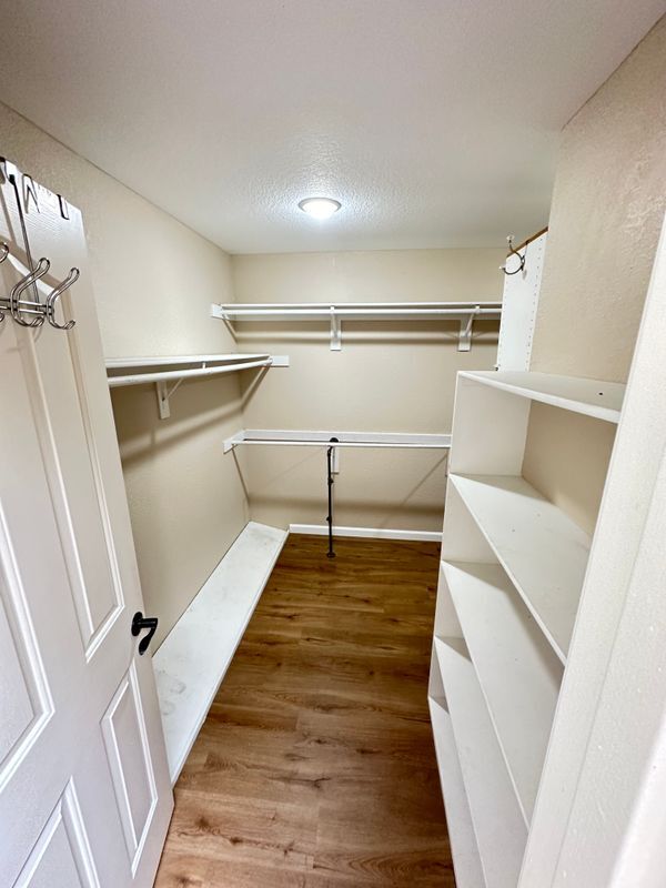 Building Photo - 41411 Iona Cir