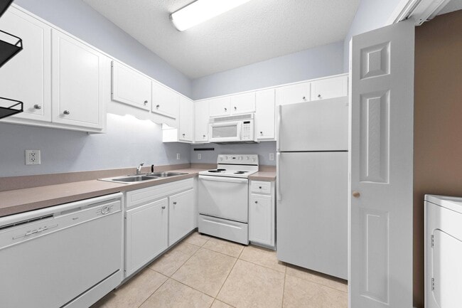 Building Photo - 1501 Partin Dr N