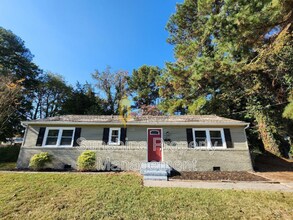 Building Photo - 213 Picard Dr