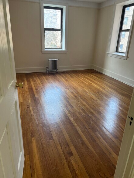 Building Photo - 75 White Oak St