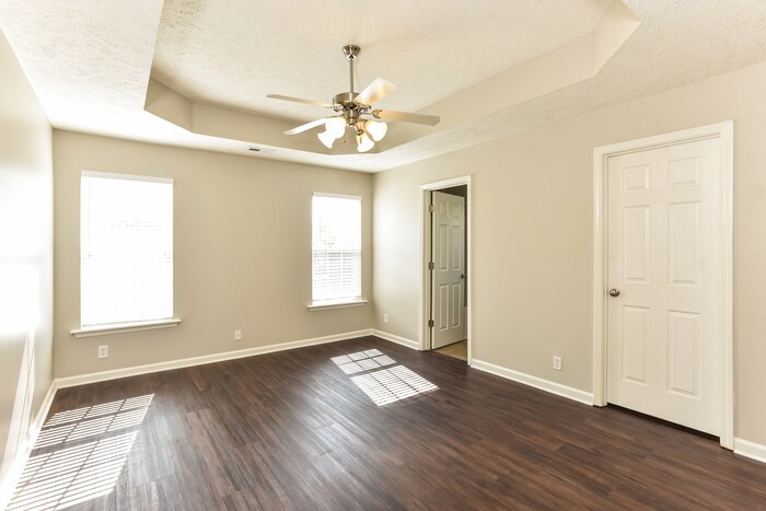 Building Photo - 948 Tom Hailey Blvd