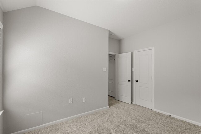 Building Photo - 13026 Davenport Hills Ln