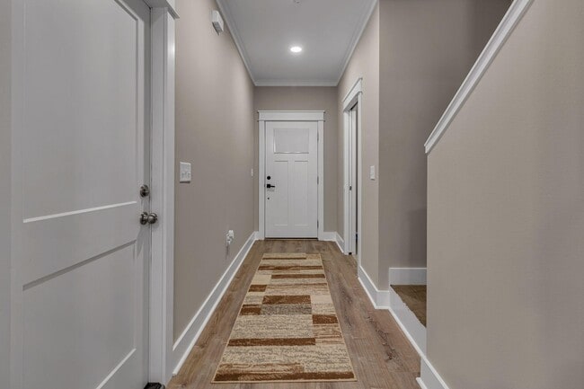 Building Photo - 6 Praiseworthy Dr
