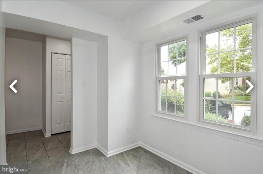 Building Photo - 6429 Fenestra Ct