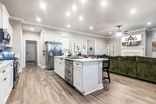 Building Photo - 3313 Flatwood Dr