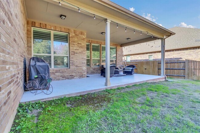 Building Photo - 16321 Horse Trap Ln