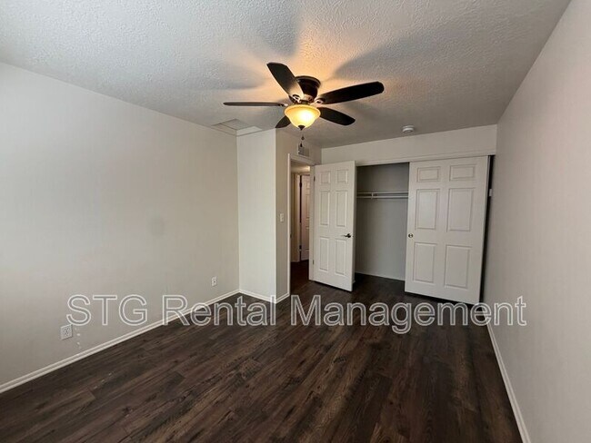 Building Photo - 696 N 600 W