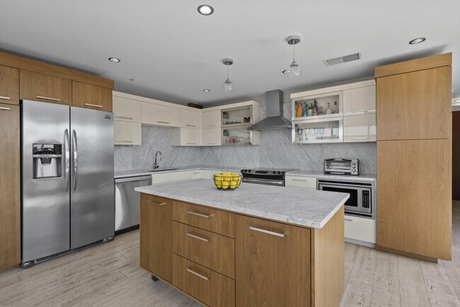 Building Photo - 367 Auden Ave