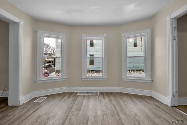 Building Photo - 395 Hampshire St