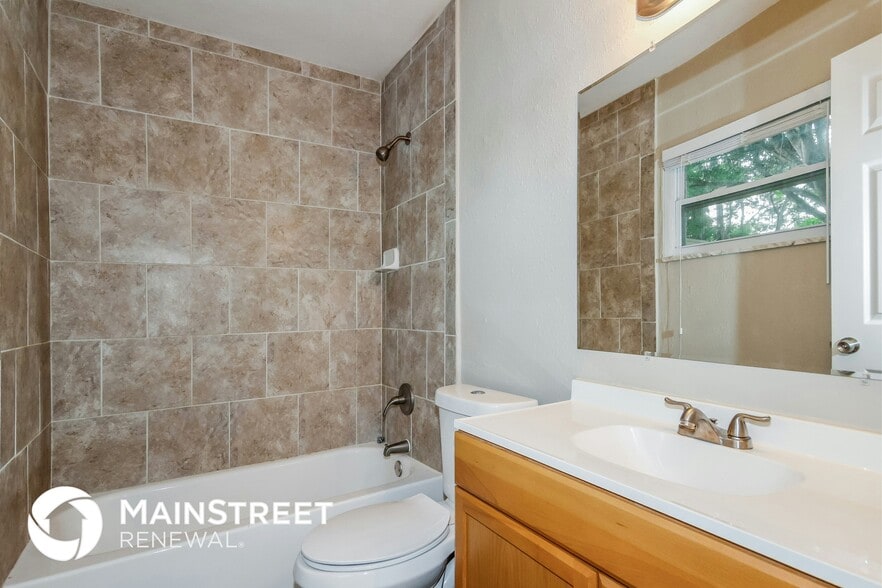 Building Photo - 609 Marianna Rd