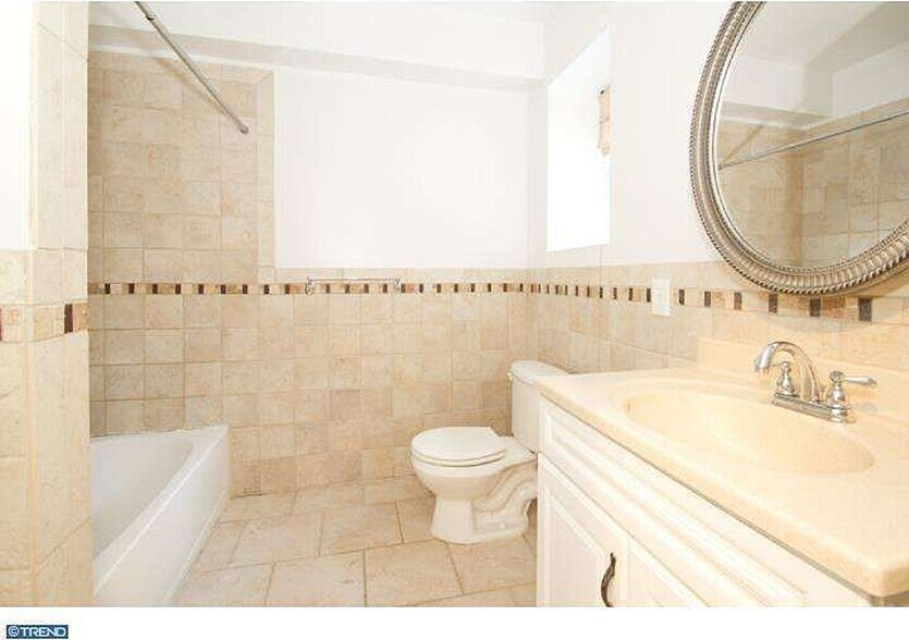 Building Photo - 1839 Christian St