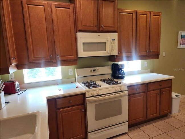 Building Photo - 6642 Tailfeather Way