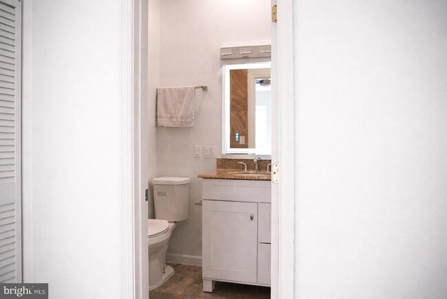 Building Photo - 1605 New Jersey Ave NW