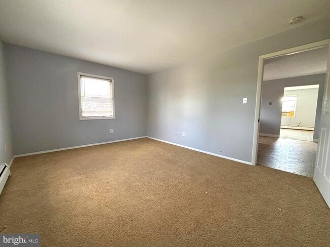 Building Photo - 43 S Main St