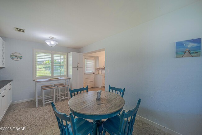 Building Photo - 3948 Cardinal Blvd