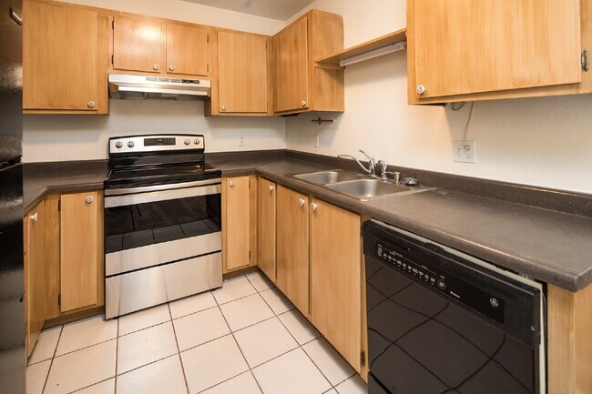 Building Photo - "Charming 2-Bed, 2-Bath Haven on Tripp Drive – Cozy Living in Reno!"