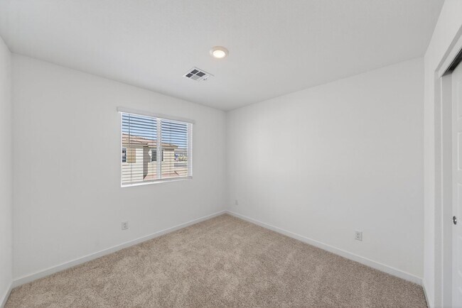 Building Photo - Brand New Townhome in Gated Community in North Las Vegas!