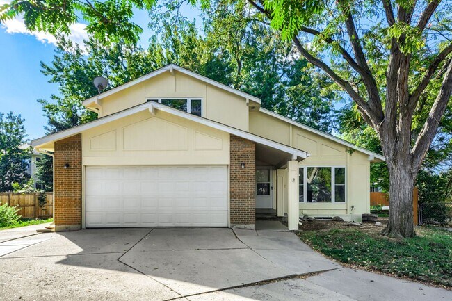Building Photo - 4298 Sumac Ct