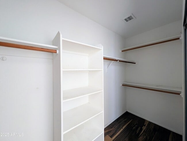 Building Photo - 5959 W Kimberly Way