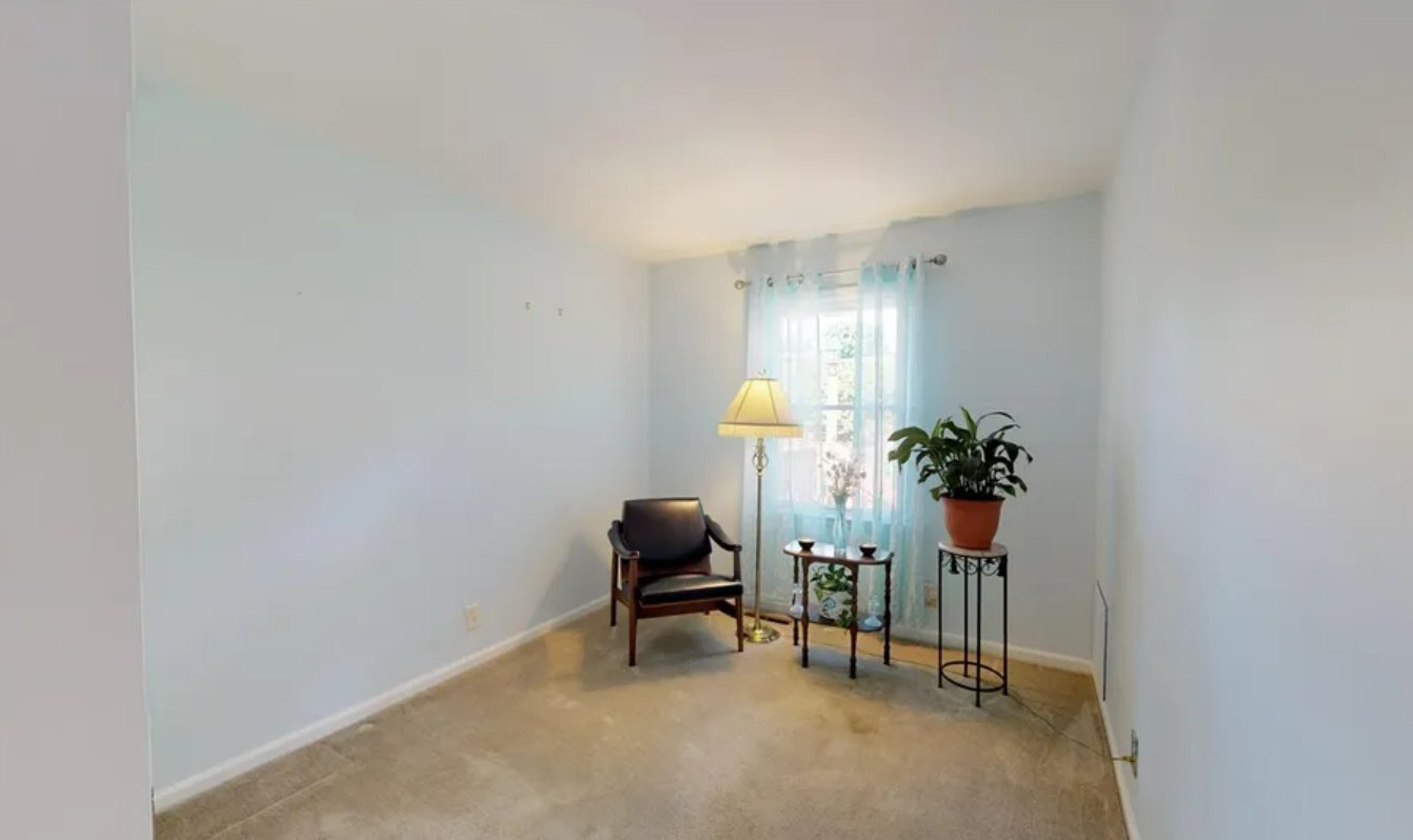 Building Photo - 112 Camelot Dr